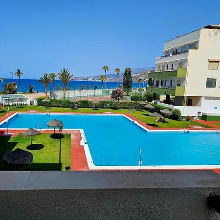 On The With Pool Salobreña